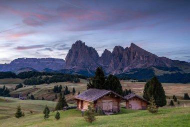 Güney Tirol, İtalya ve Avrupa 'daki manzaranın panoramik görüntüsü