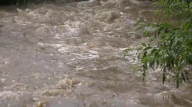 Su baskını, Doğal Afet, Felaket, Dağlardaki Nehir, Fırtınalı Yağmurdan Sonra Çamur Deresi, Şiddetli Yağmur, Küresel Isınma