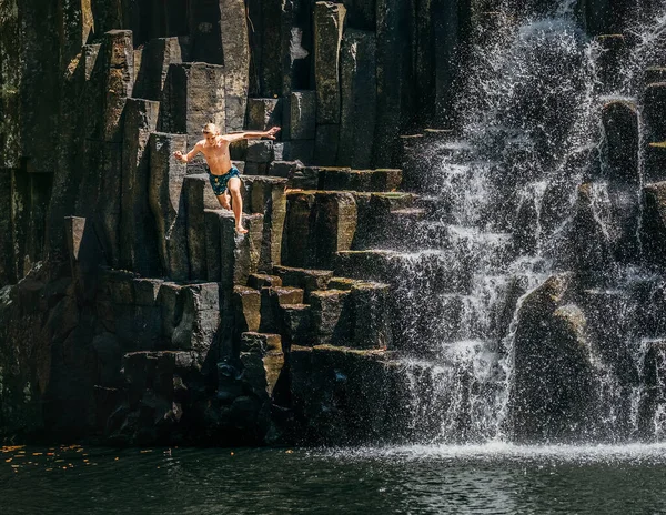 Teenage Boy Jumping Waterfall Lake Falling Water Streams Flow Black — Foto Stock