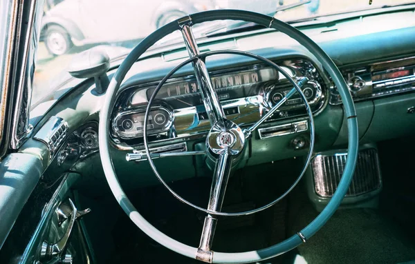 Севиль Испания Апреля 2023 Года Внутри Старого Ретро Cadillac Eldorado — стоковое фото
