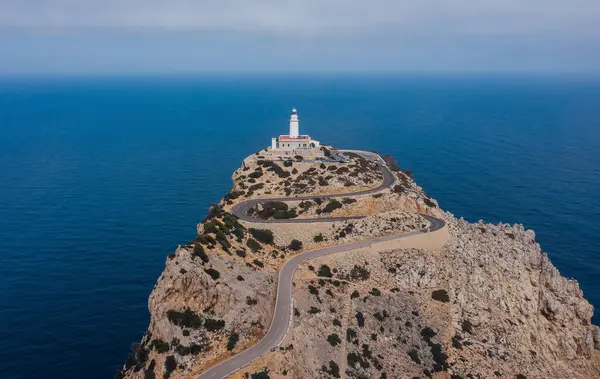 Lonely Lighthouse Cap Formentor Serpentine Curved Asphalt Mountain Road Breathtaking ロイヤリティフリーのストック写真