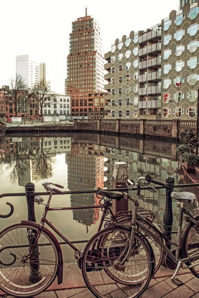 Rotterdam Paesi Bassi Aprile 2014 Biciclette Nel Centro Della Città — Foto Stock