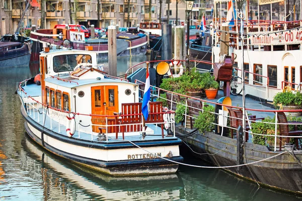 Rotterdam Hollanda Nisan 2014 Rotterdam Küçük Bir Limanda Tekne — Stok fotoğraf