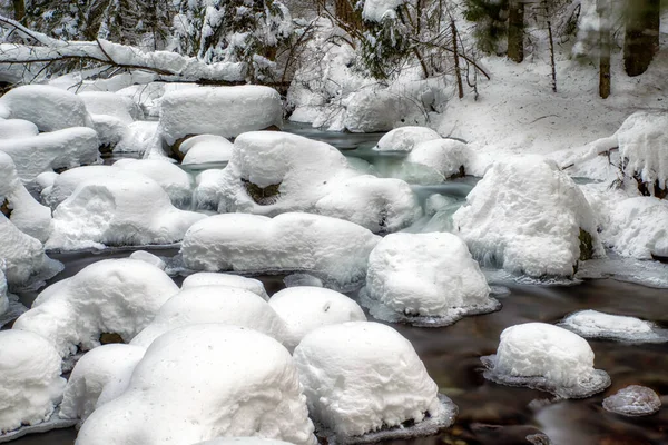 Long Exposure Flowing Cold Frozen Water Mountain Stream Environ Vallée — Photo