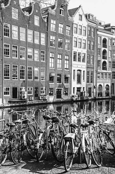 Amsterdam Hollanda Nisan Bisiklet Kanalı Amsterdam Nisan 2014 Tarihinde Şehirde — Stok fotoğraf