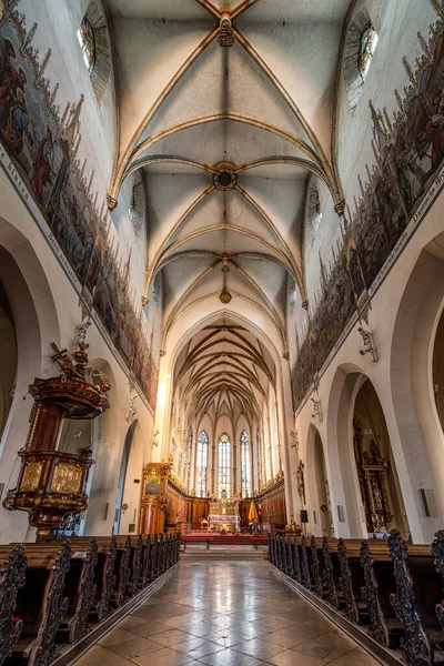 トルナヴァ スロバキア 2023年3月18日 町の聖ニコラス大聖堂のインテリア トラナヴァ スロバキア — ストック写真