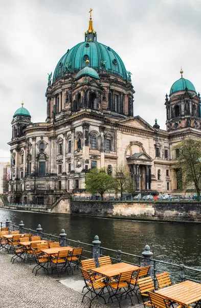 德国柏林 2017年4月7日 柏林大教堂和斯普雷河 — 图库照片