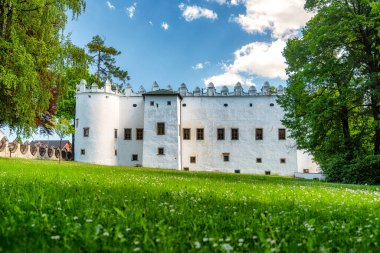 Spisska Bela, SLovakya 'daki Strazky malikanesinde..