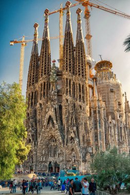 Barselona, İspanya - 20 Nisan 2017: İspanya Barselona 'da Antoni Gaudi' nin Basilica Sagrada ailesi