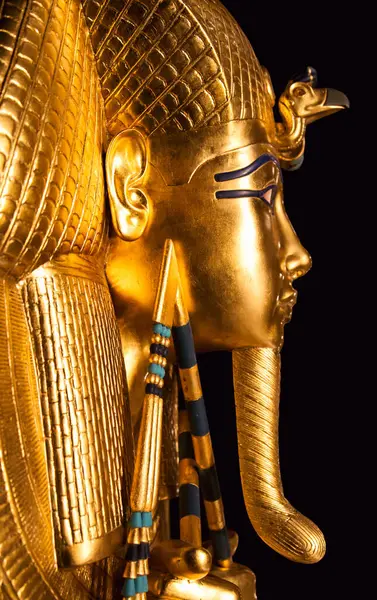 Eski Mısır medeniyetinden kalma Tutankamon 'un mezarındaki Sacrophagus..