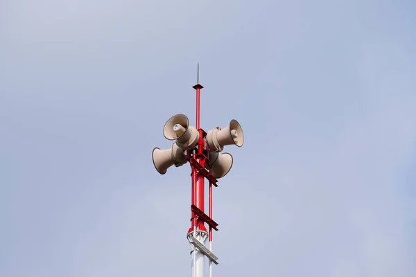 Warning Tower Its Communication Systems Broadcast Pole Community Broadcasting — Stock Photo, Image