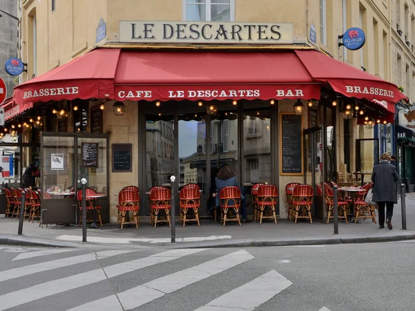 Parigi Francia Marzo 2023 Terrazza Del Caffè Outdoot Nel Quartiere Foto Stock
