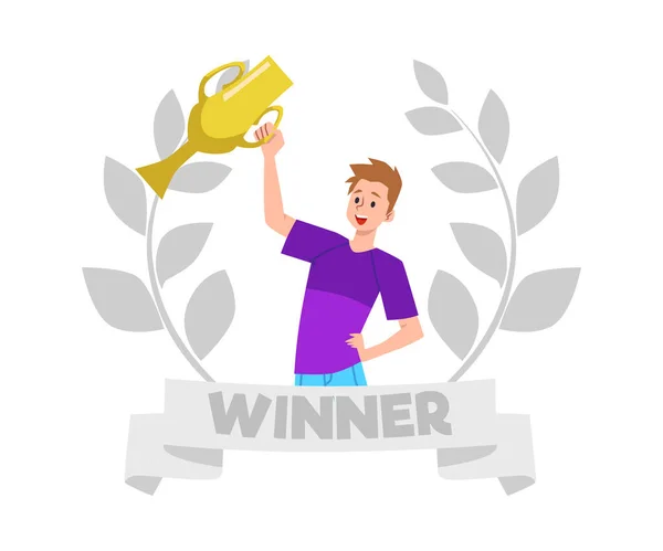 Χαμογελαστός Νικητής Αγόρι Σηκώνει Χρυσό Κύπελλο Επίπεδη Στυλ Διανυσματική Απεικόνιση — Διανυσματικό Αρχείο