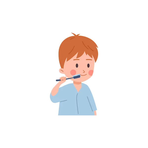 Усміхнений Маленький Хлопчик Чистить Зуби Плоский Стиль Векторні Ілюстрації Ізольовані — стоковий вектор