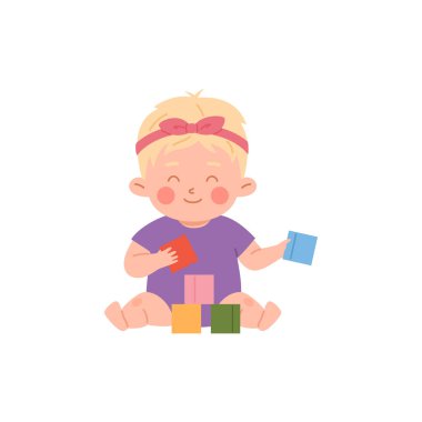 Renkli küplerle oynayan şirin bir bebek, beyaz arkaplanda izole edilmiş çizgi film düz vektör çizimi. Küçük kız oyuncakla oynuyor. Çocuk bakımı kavramı.