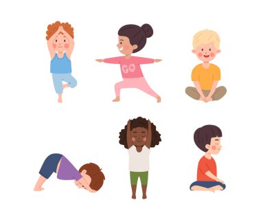 Kızlar ve oğlanlar yoga pozisyonunda. Yoga ve meditasyon yapan küçük mutlu çocuklar. Çocuklar sağlıklı jimnastik seti. İzole edilmiş vektör çizimi aşağı doğru köpek, ağaç, savaşçı 2, kelebek, dağ pozları.
