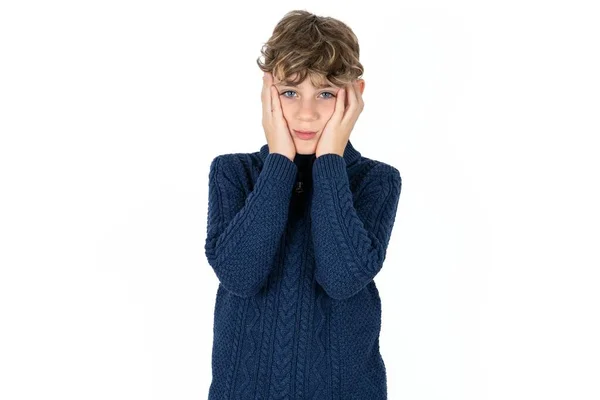 Guapo Caucásico Adolescente Chico Azul Suéter Manos Cansadas Cubriendo Cara —  Fotos de Stock