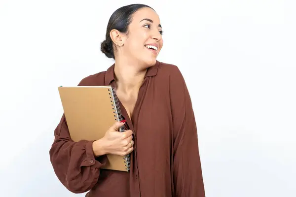 Krásná Žena Arabsky Student Nese Notebooky Papírem Velmi Šťastný Nadšený — Stock fotografie