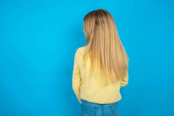 Back Side View Beautiful Kid Girl Wearing Yellow Sweater Studio — Stock Photo, Image