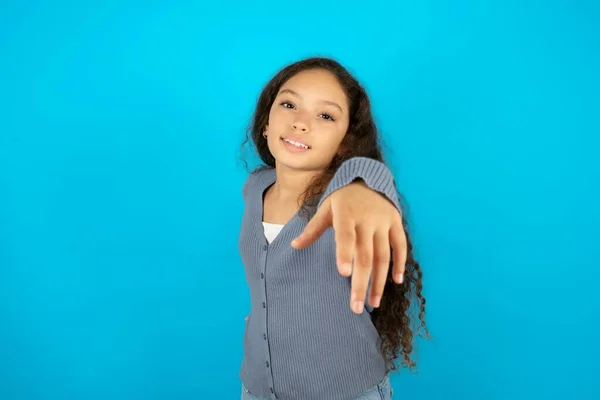 Beautiful Kid Girl Wearing Casual Jacket Blue Background Pointing Camera — Stock Photo, Image