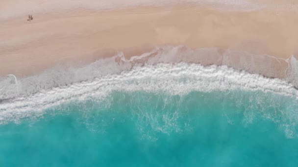 Zwolniony Ruch Widok Lotu Ptaka Piękną Pustą Plażę Grecji Bez — Wideo stockowe