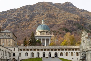 OROPA, ITALY, OCTOBER 30, 2022 - Oropa Sığınağı, Marian Mabedi Black Madonna, Biella Eyaleti, Piedmont, İtalya