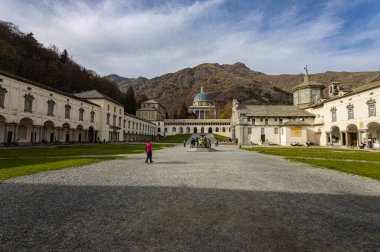 OROPA, ITALY, OCTOBER 30, 2022 - Oropa Sığınağı, Marian Mabedi Black Madonna, Biella Eyaleti, Piedmont, İtalya