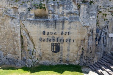 SAN MARINO, 5 Temmuz 2022 - San Marino, Avrupa 'da Crossbowmen' s Quarry (Cava dei Balestrieri)