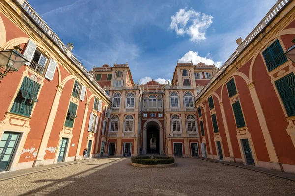 Genoa Talya Nisan 2023 Talya Ceneviz Sarayı Nın Bahçesinin Girişi Stok Fotoğraf