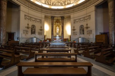 TURIN, ITALY, 11 NİSAN 2023 - Torin 'deki Gran Madre di Dio Kilisesi (Torino), Piedmont, İtalya