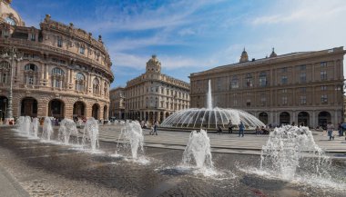 GENOA, ITALY, 23 Mayıs 2023 - İtalya 'nın Cenova kentindeki De Ferrari Meydanı manzarası