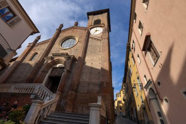 MONCALIERI, ITALY, 14 Mayıs 2023 - Santa Maria della Scala Kilisesi Moncalieri 'nin merkezinde, Torino, İtalya