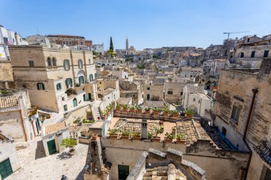 Matera 'nın taşlarının geniş panoramik görüntüsü, Matera, İtalya' da 