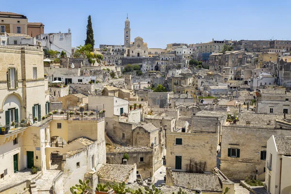 Matera 'nın taşlarının geniş panoramik görüntüsü, Matera, İtalya' da 