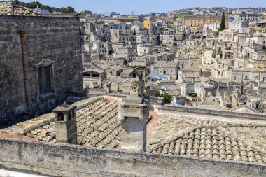 Matera 'nın taşlarının geniş panoramik görüntüsü, Matera, İtalya' da 