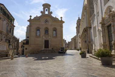 GRAVINA in PUGLIA, ITALY, 18 Temmuz 2022 - Puglia 'daki Finia Bölüm Kütüphanesi, Bari, Puglia, İtalya