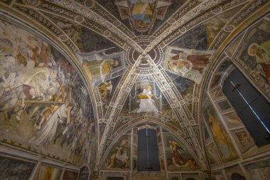 BUTTIGLIERA ALTA, ITALY, 11 Ekim 2023 - Ranverso 'lu Sant' Antonio 'nun Buttigliera Alta Manastırı' nın içindeki muhteşem freskler, Torino, Piedmont, İtalya