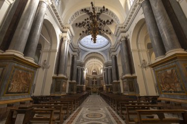 VERCELLI, İtalya, 25 Kasım 2023 - Vercelli, Piedmont, İtalya 'daki Sant' Eusebio Katedrali