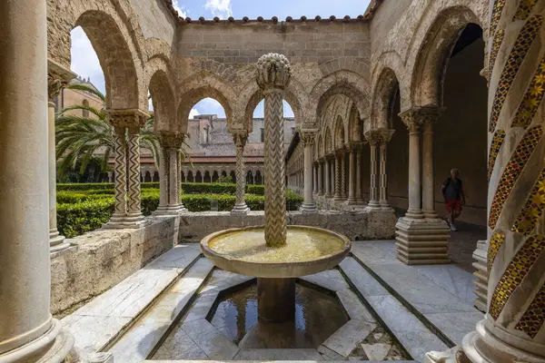 stock image MONREALE, ITALY 16 JUNE, 2023 - Benedictine Cloister in Monreale, province of Palermo, Sicily, Italy