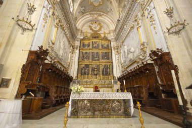 MODICA, ITALY, 23 Haziran 2023 - Modica 'daki Aziz George Katedrali, Ragusa, Sicilya, İtalya