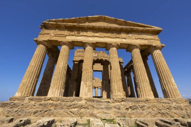 Agrigento, Sicilya, İtalya 'daki Tapınaklar Vadisi' ndeki Konkordiya Tapınağı