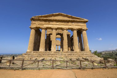 Agrigento, Sicilya, İtalya 'daki Tapınaklar Vadisi' ndeki Konkordiya Tapınağı