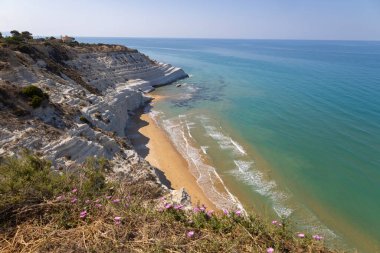 Scala dei Turchi, Agrigento, Sicilya, İtalya 'nın Realmonte kasabasındaki beyaz kaya kayalığı.