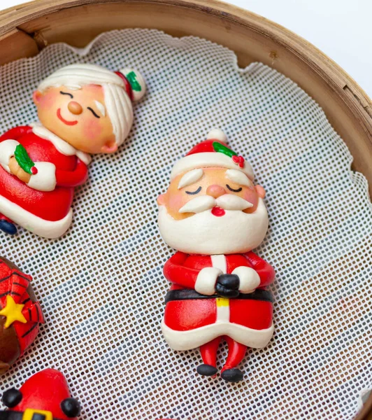 Βραστά Χριστουγεννιάτικα Ψωμάκια Διάφοροι Χαρακτήρες Άγιος Βασίλης Κυρία Κλάους Και — Φωτογραφία Αρχείου