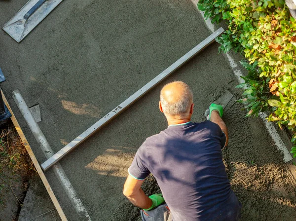Niveles Caldera Regla Antes Pavimentar Jardín Vista Desde Arriba — Foto de Stock