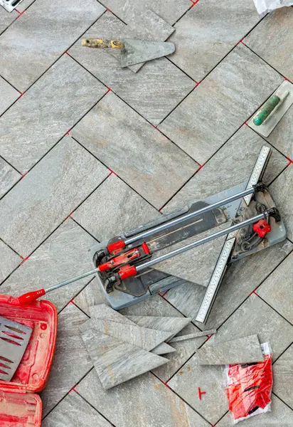 Utensili Cucina Durante Installazione Della Pavimentazione Tagliapiastrelle Distanziatori Altri Accessori — Foto Stock