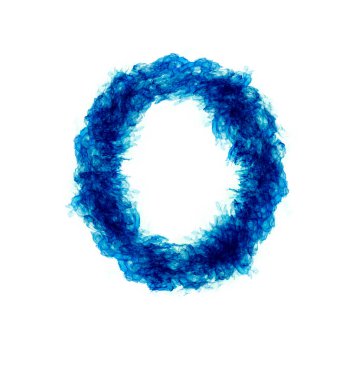 İngiliz harfleri mavi alev siyah bir arkaplan üzerinde izole.