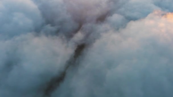 Widok Lotu Ptaka Cumulus Chmury Elektrycznym Błękitnym Niebie Dymem Wznoszącym — Wideo stockowe