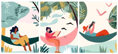 İnsanlar kıyı şeridinde hamaklara yaslanıyor, yaz kaçamaklarının ve açık hava etkinliklerinin keyfini çıkarıyorlar. Boş zamanları değerlendirmek ya da salıncaklarda verimli olmak. Vektör.