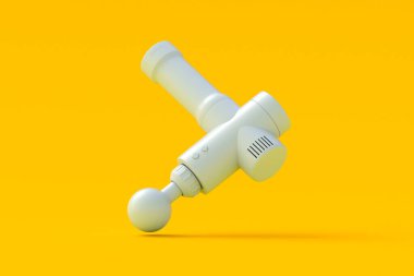 Turuncu arka planda düşen perküsyon masaj aleti. Masaj tabancası. Kas ağrısını azaltmak için bir cihaz. Fizyoterapi için taşınabilir titreşim makinesi. 3d hazırlayıcı